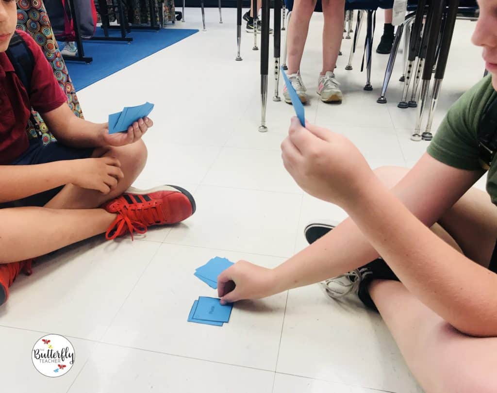 Antonym Goldfish-centers in upper elementary classrooms